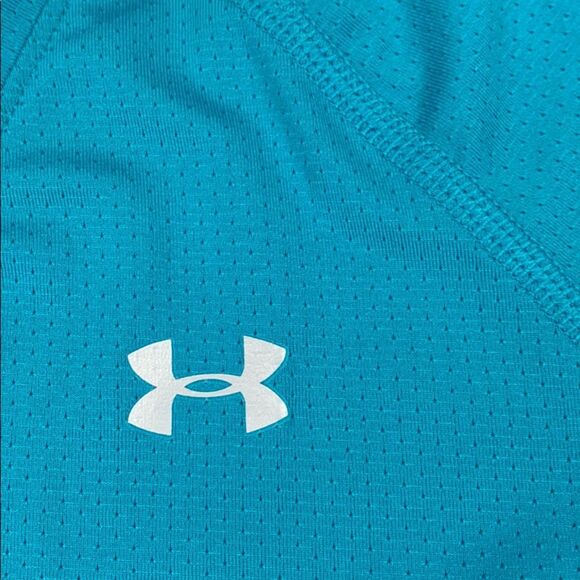 Under Armour tee - Picture 6 of 6